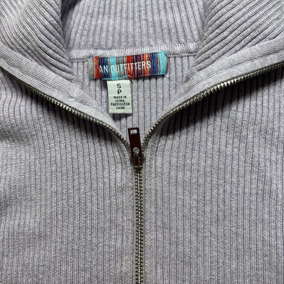 Urban Outfitter Talia Zip Front Sleeveless Sweater in Lavender Purple Size Small - Picture 3 of 6
